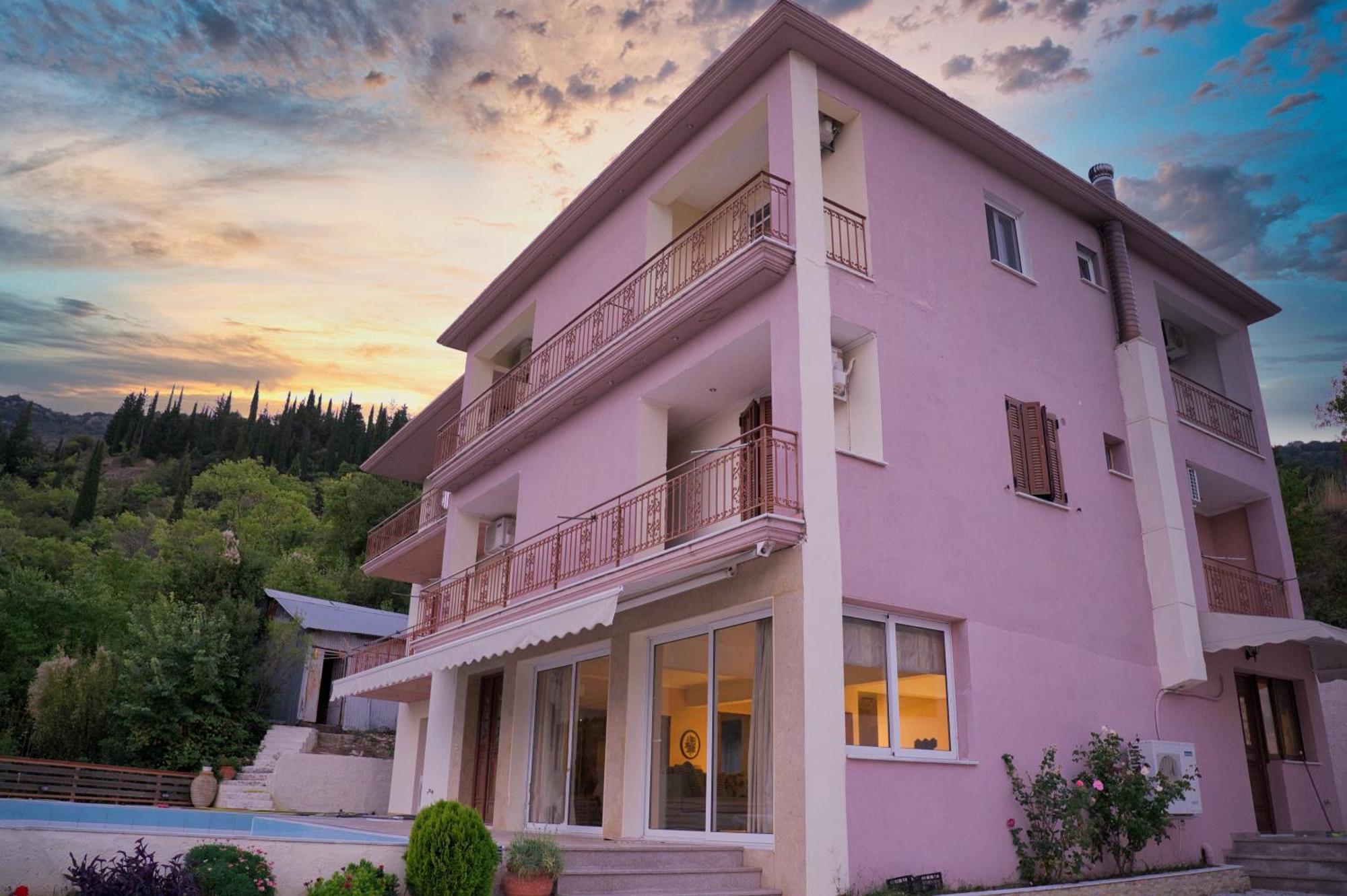 Petronas Villa Kariá Kültér fotó