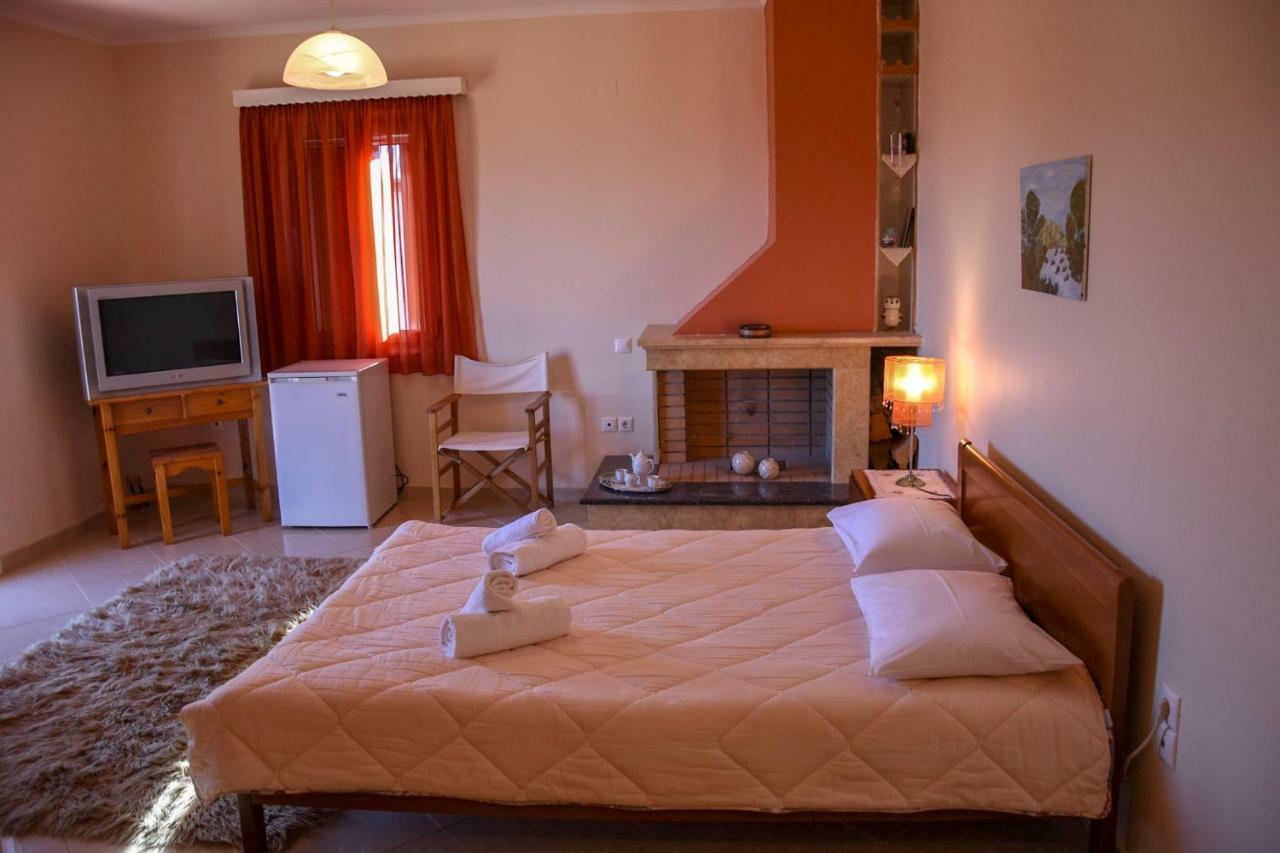 Petronas Villa Kariá Kültér fotó